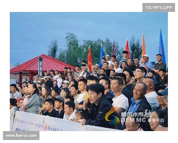 茅家岭村BA决赛终场哨响 塔水村球员雨中相拥泪洒赛场